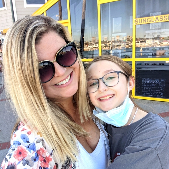 Meet your Posher, September - Picture 2 of 5